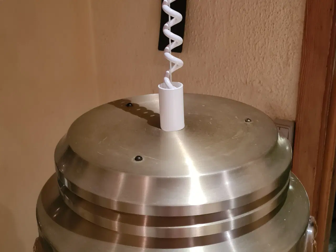 Billede 4 - Retro loftlampe i metal med glasdetaljer