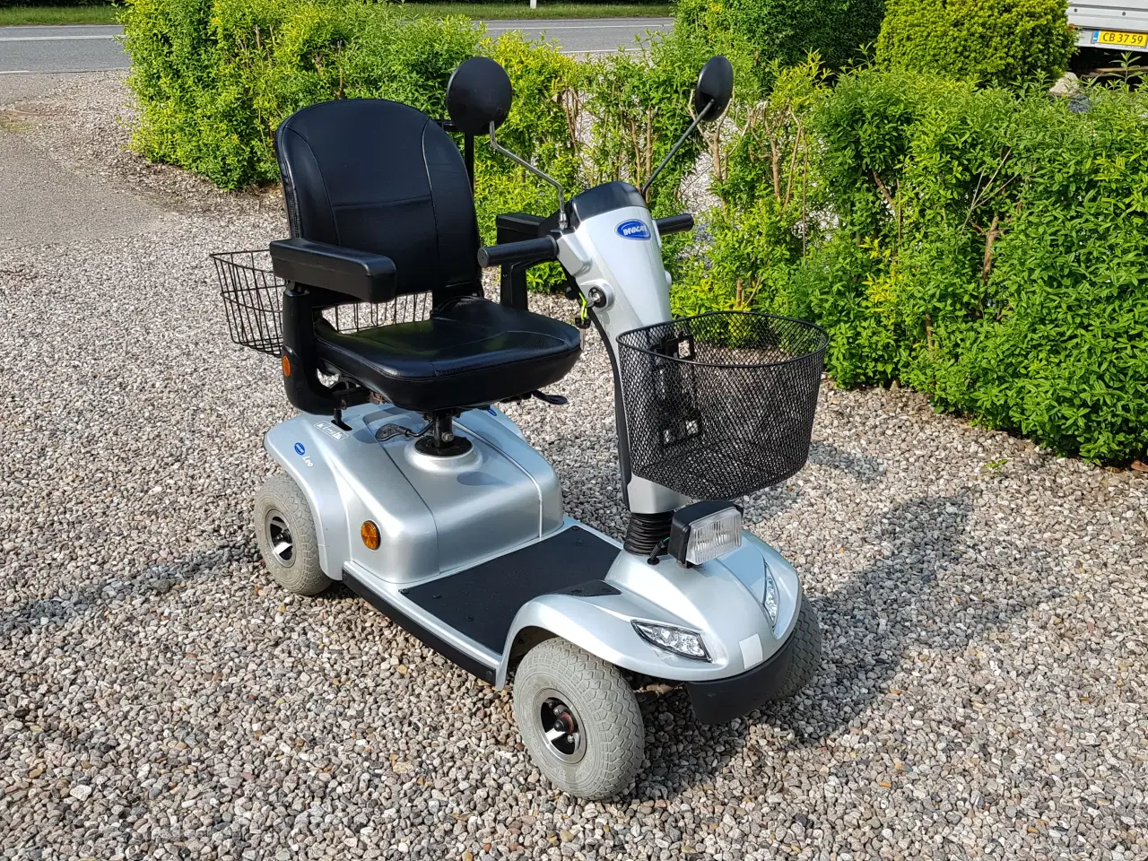 Billede 15 - 4 hjulet el-scooter med nye batterier