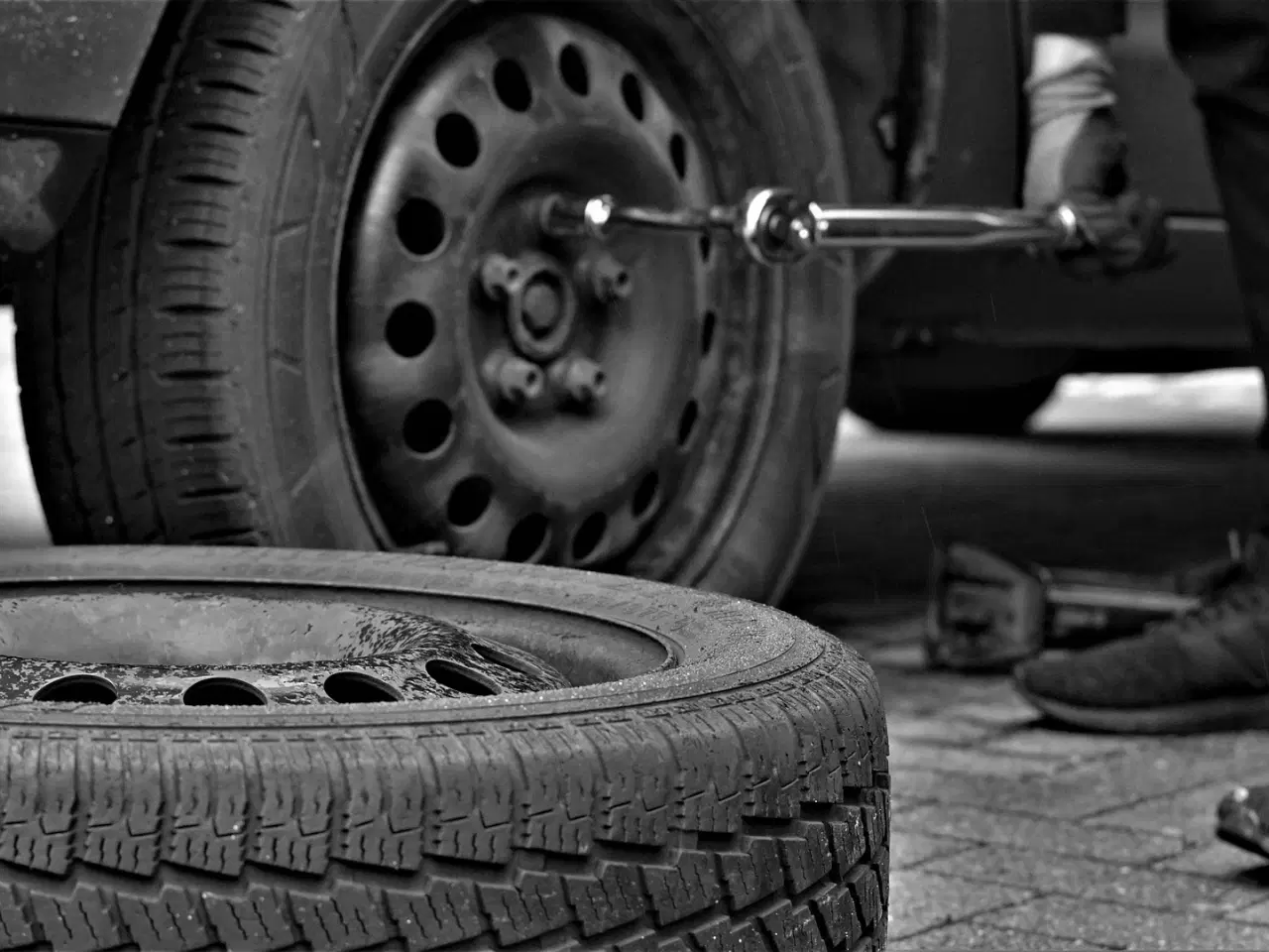 Billede 1 - Købes - Vinterdæk Toyota Avensis