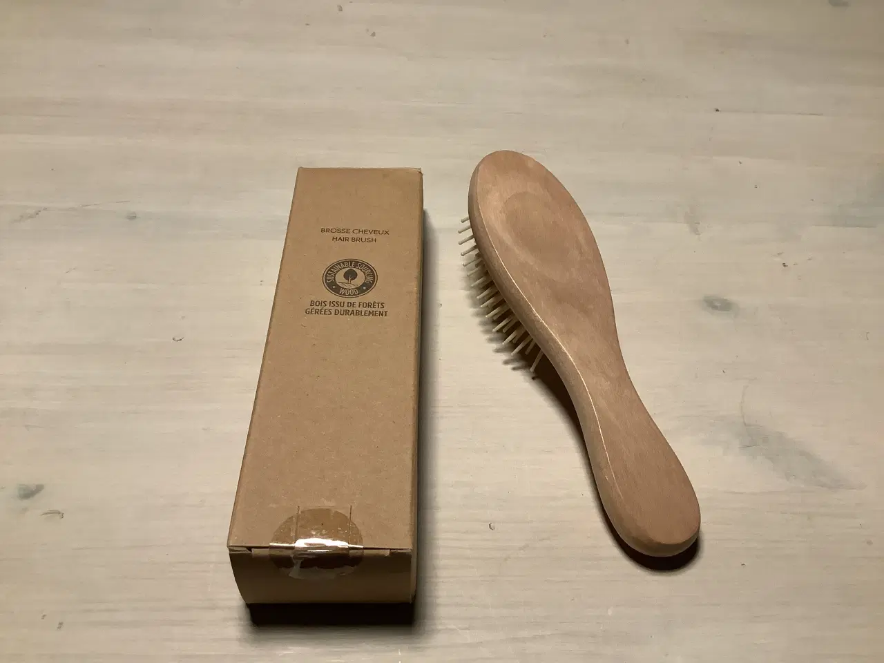 Billede 2 - Lille hårbørste i træ