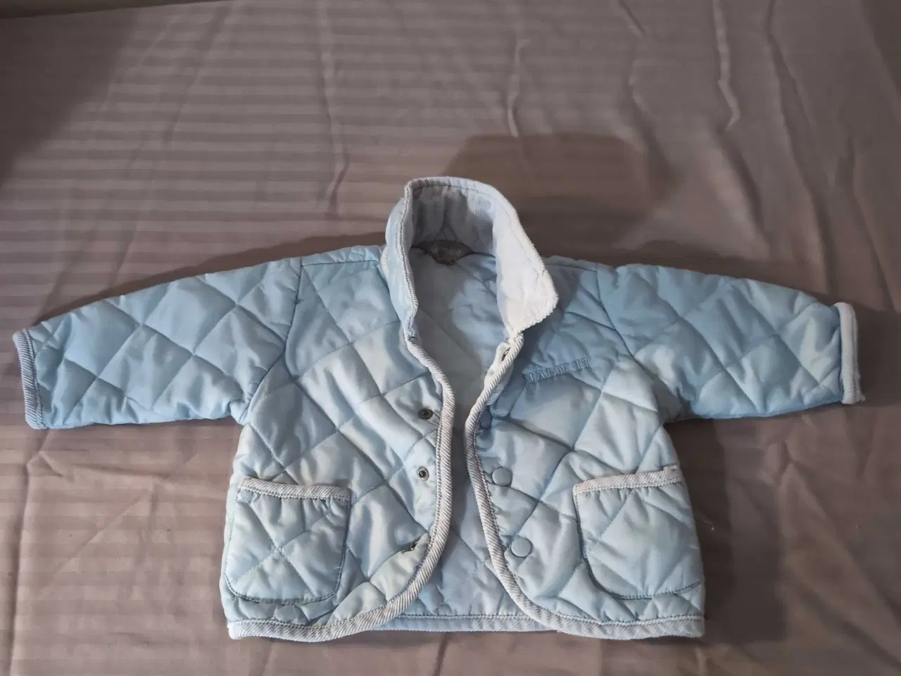 Billede 1 - Name it lyseblå jakke, størrelse 68