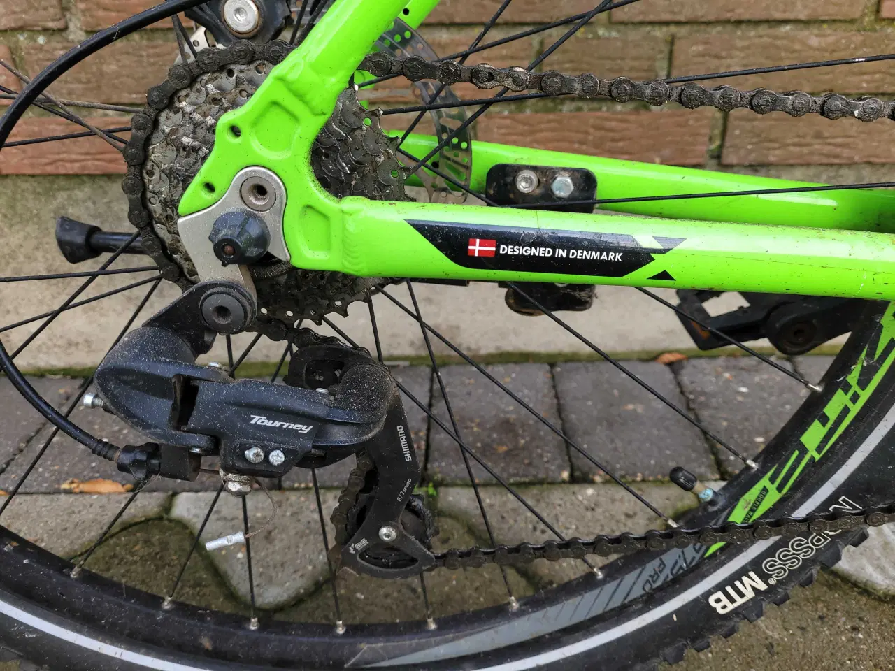 Billede 1 - Velkørende mountainbike 