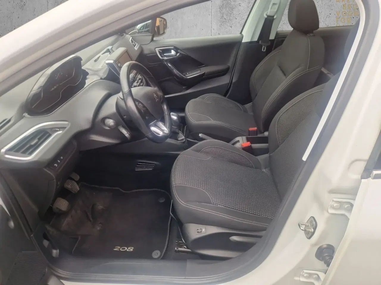 Billede 12 - Peugeot 208 1,6 BlueHDi 100 Envy Sky Van