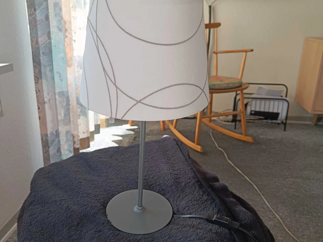 Billede 1 - Lampe med skærm 