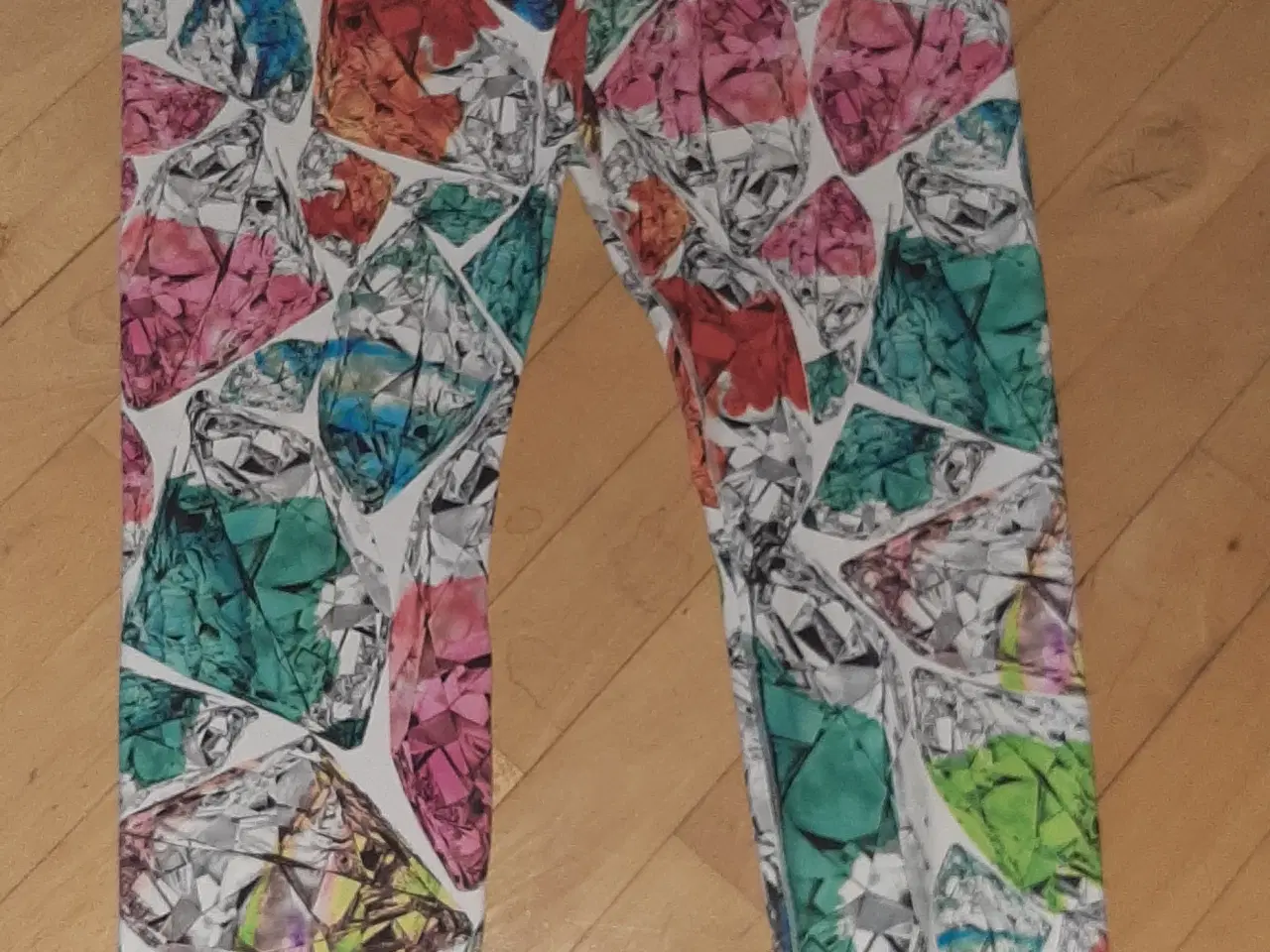 Billede 6 - Leggins.fra Nike-Str: Medium-Print:Diamant/sten