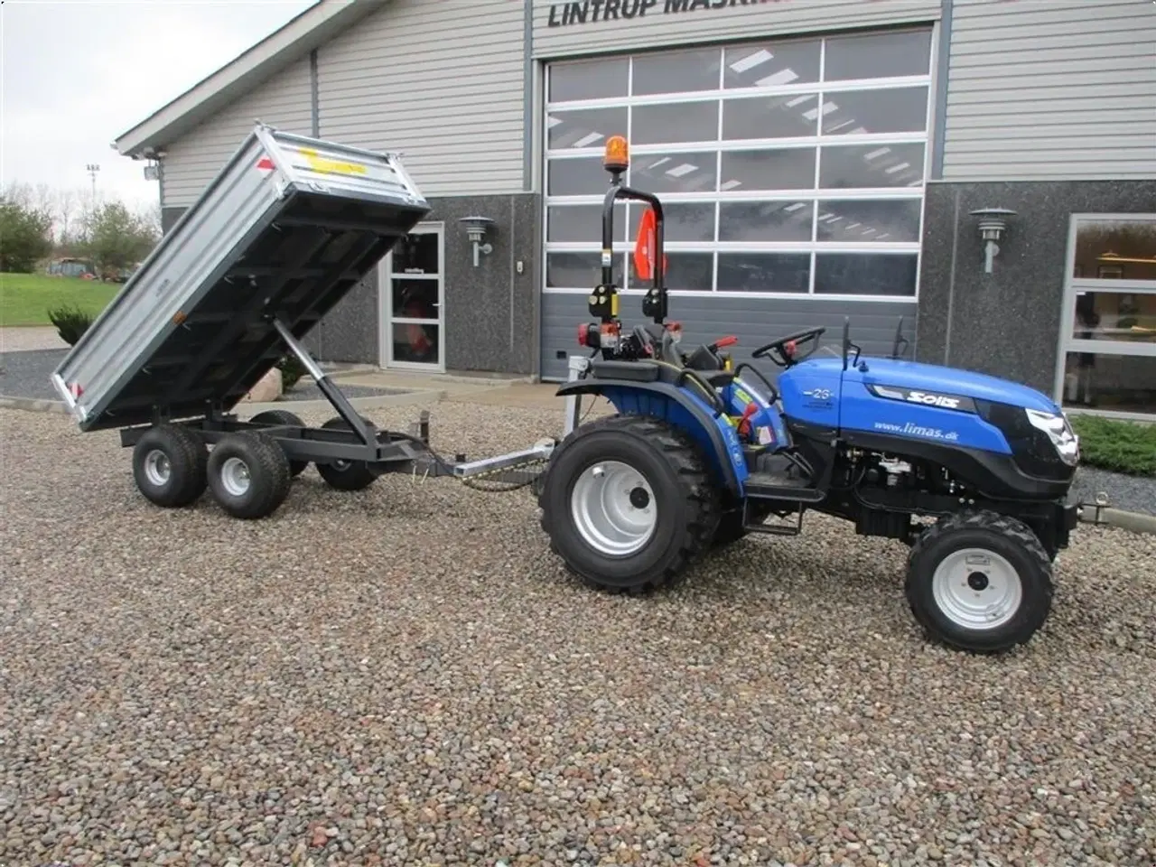 Billede 4 - Solis S26 6+2 gearmaskine med servostyring og frontlæsser på