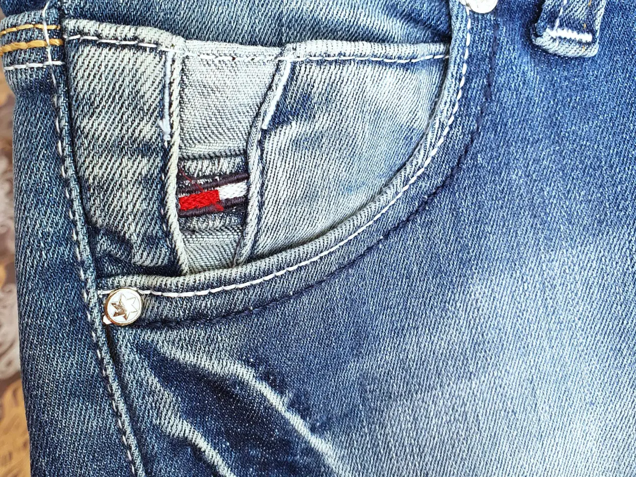 Billede 4 - Jeans Tommy Hilfiger str. S. Nye.