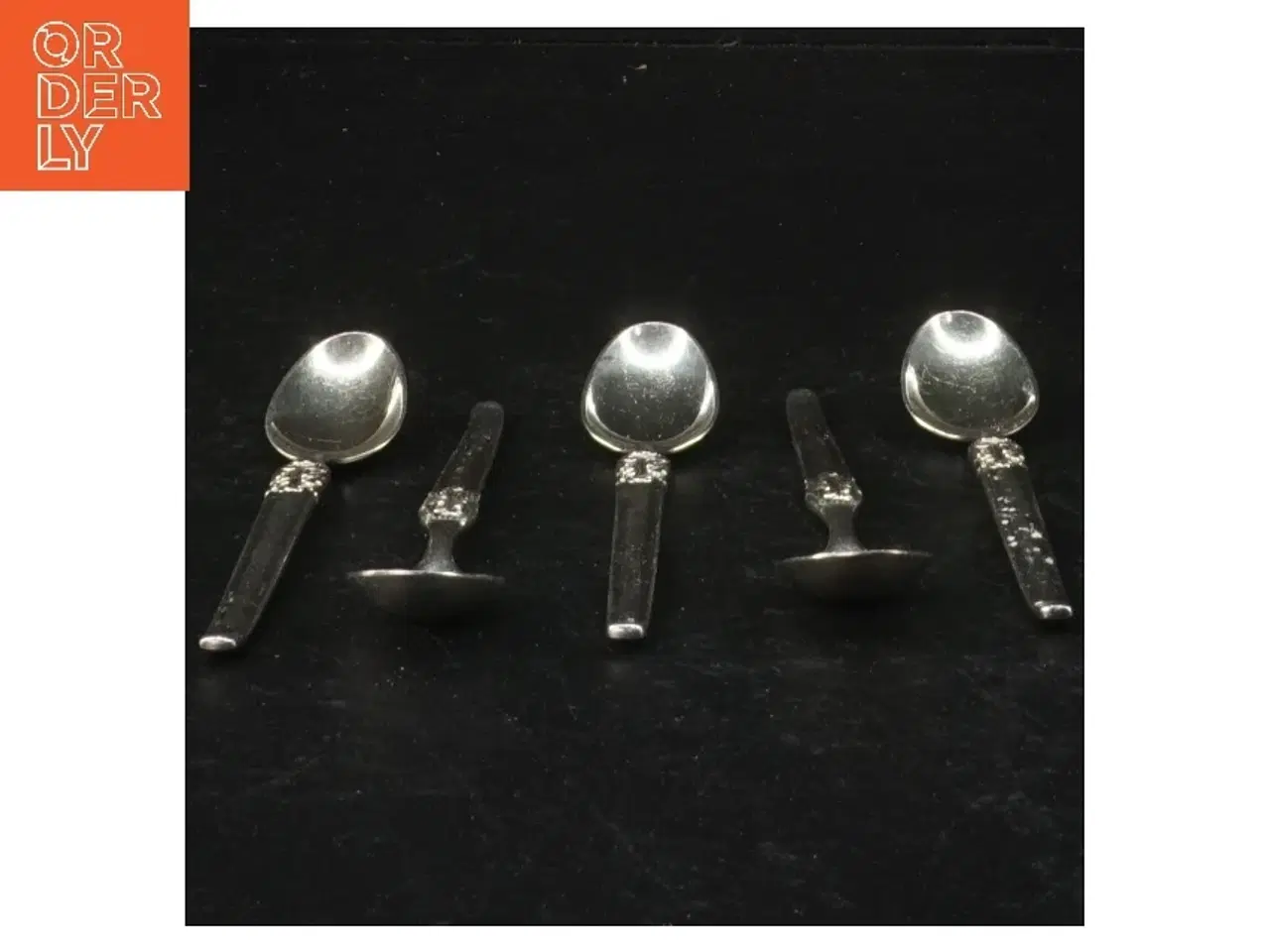 Billede 4 - Sølvskeer med mønster (str. 12,5 cm)