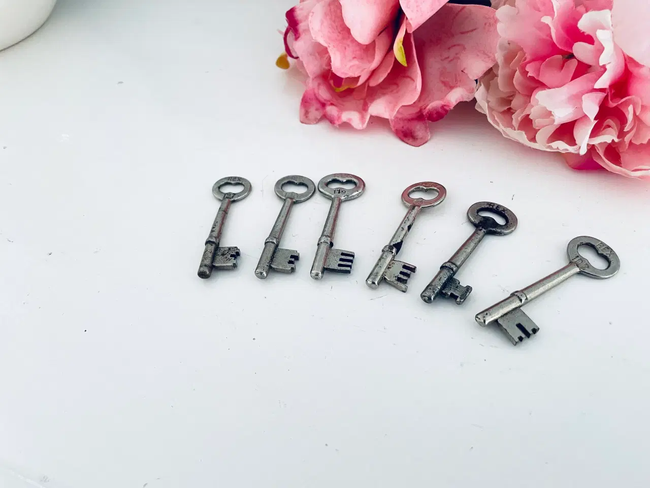 Billede 5 - Gamle nøgler 6 stk.