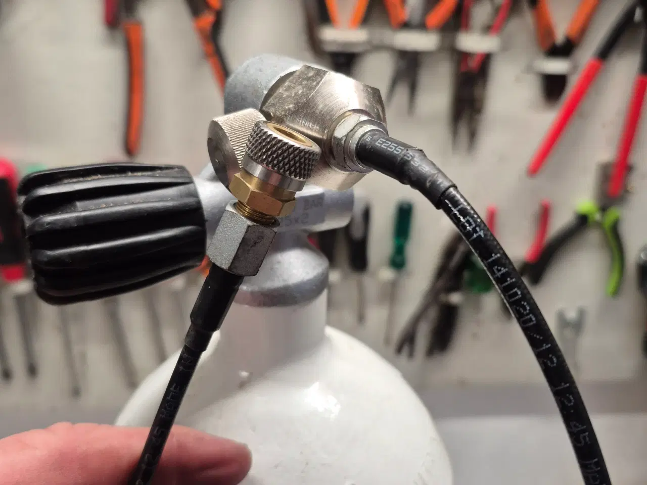 Billede 4 - Vitkovice trykflaske 7 liter stål hvid konverteret