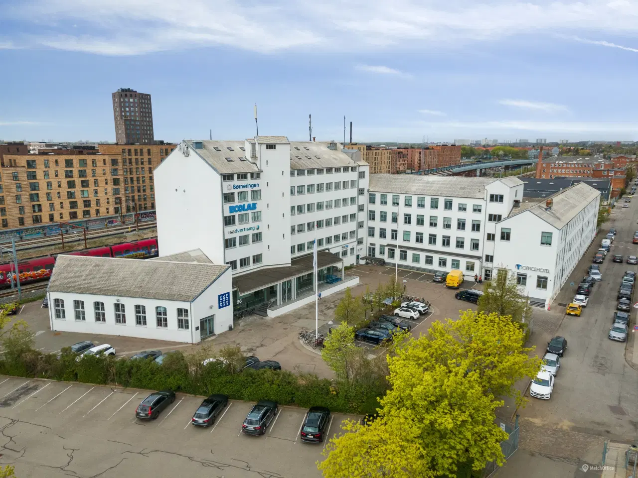 Billede 1 - Kontorlejemål med byudsigt over jernbanen og Grønttorvet