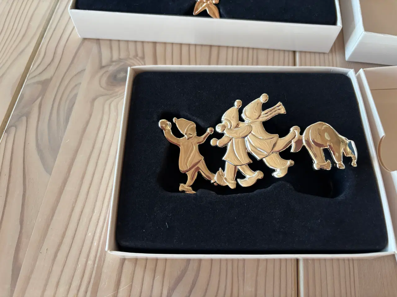 Billede 3 - Rosendahl -Karen Blixens ophæng