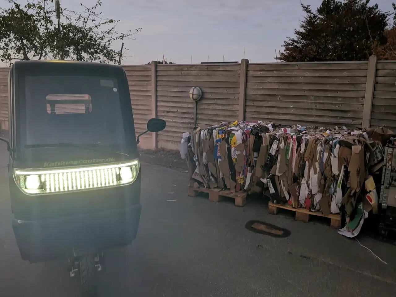 Billede 7 - Kabinescooter BACH Pick-up sort lille knallert