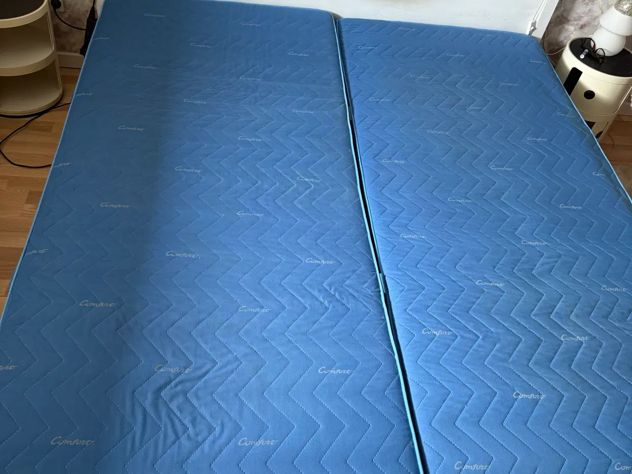Billede 1 - Springmadrasser, 2 stk. Prisen er for begge