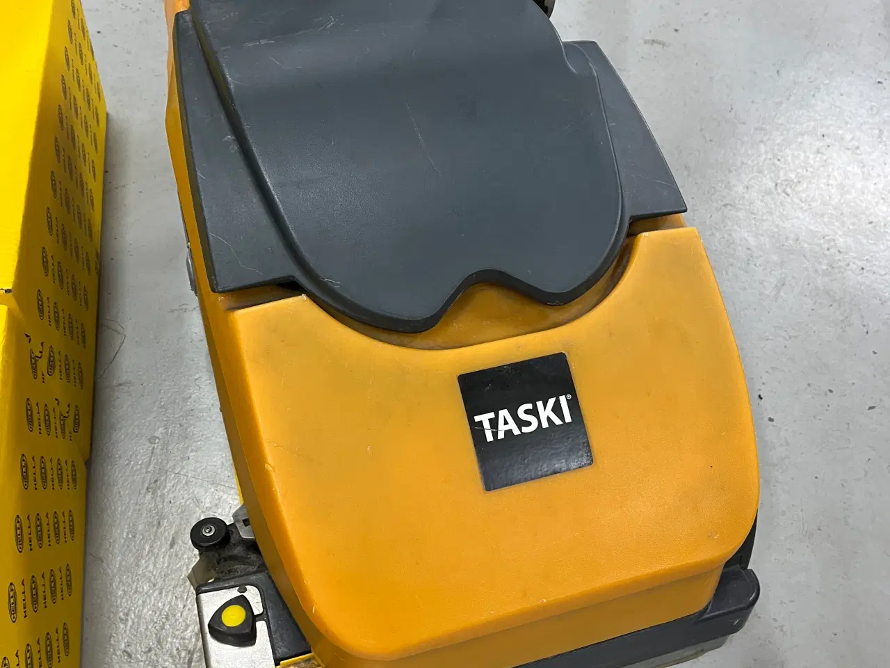 Billede 4 - GULVVASKER TASKI 350