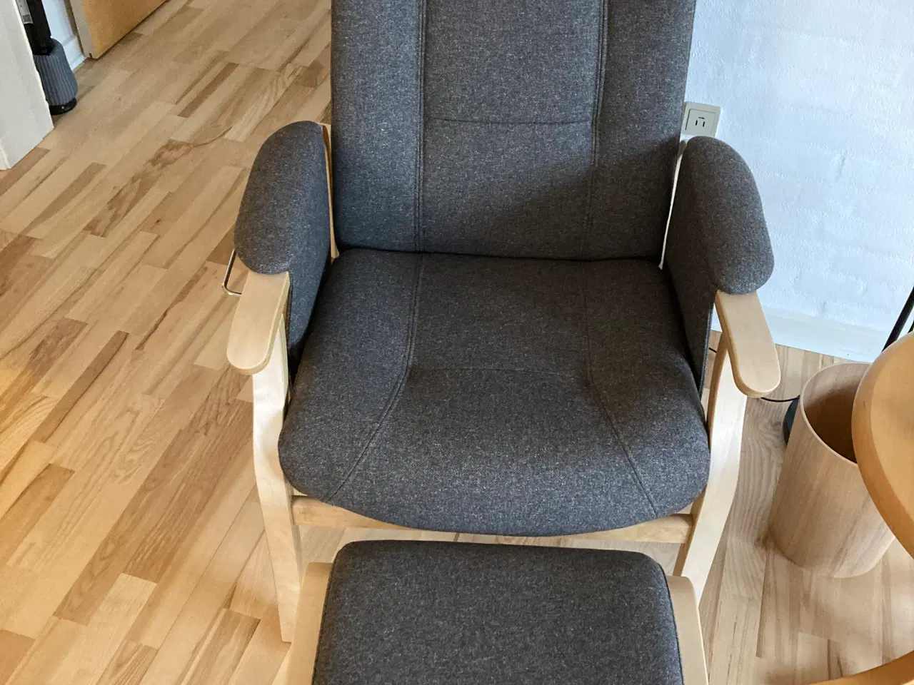 Billede 1 - Sorø otiumstol incl. fodskammel