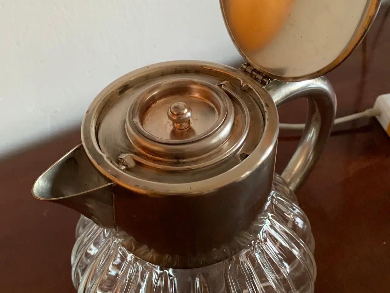 Billede 2 - Glaskande med sølvlignende å kanden og hanken