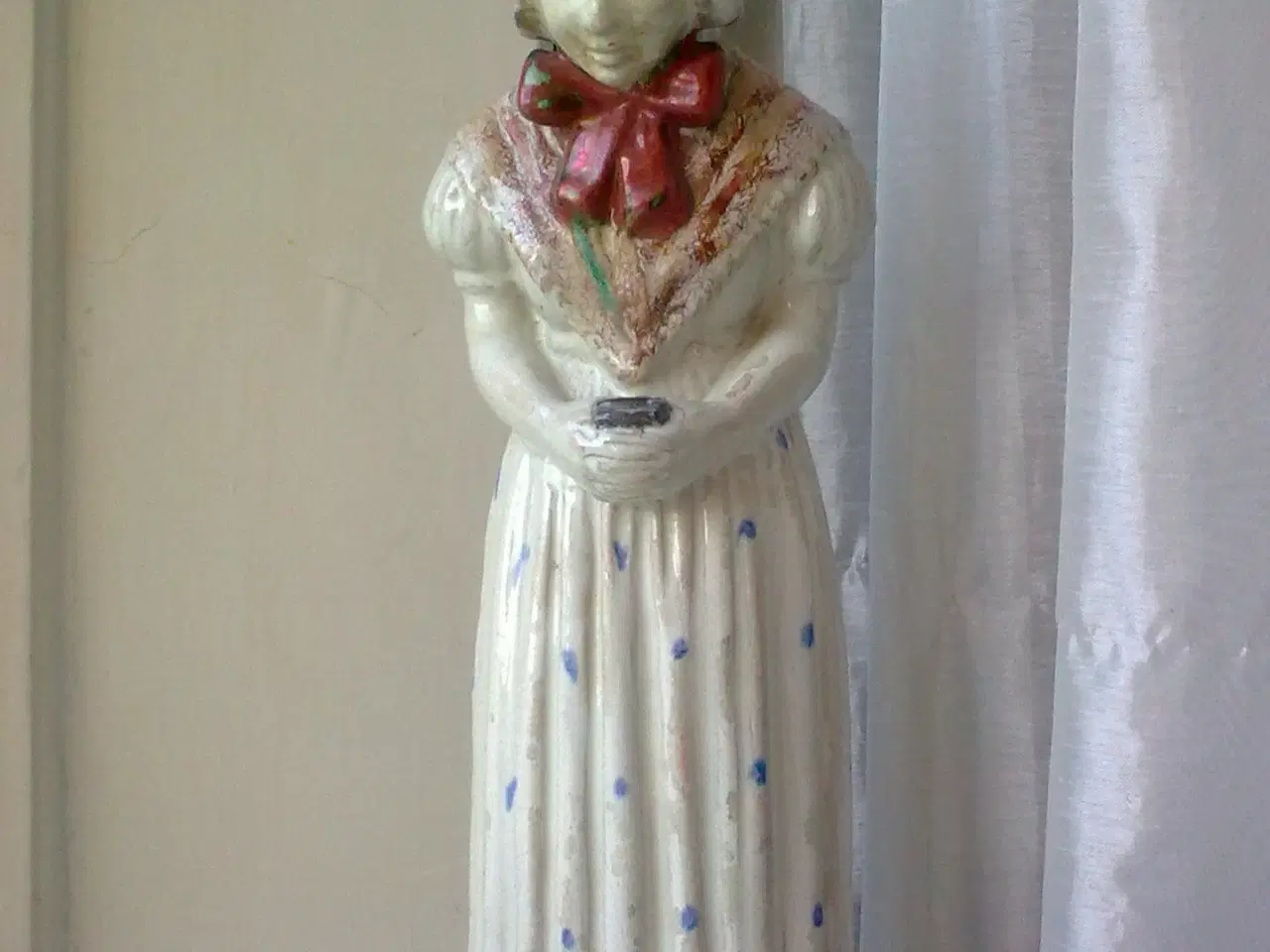 Billede 9 - Sokkel stempler gl. høj lys keramik figur Bornholm