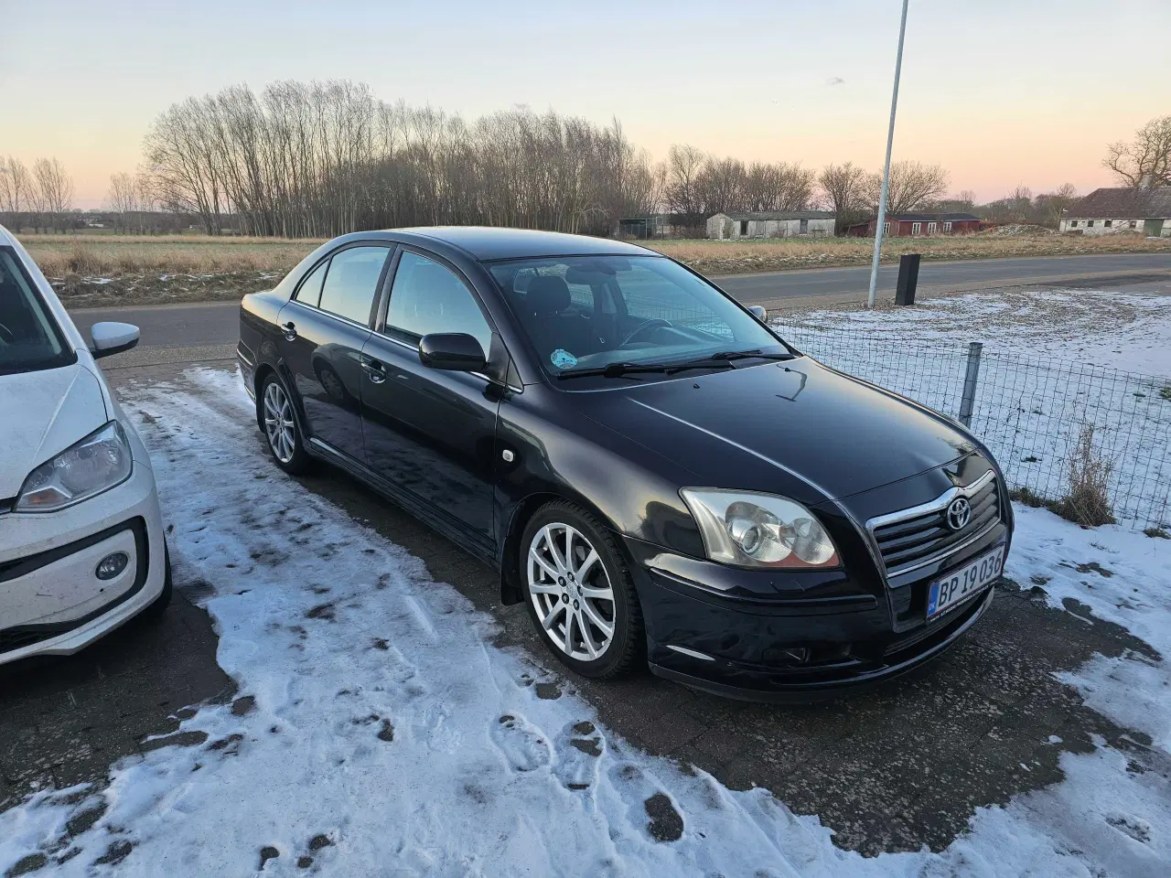 Billede 1 - Flot og velkørende Toyota Avensis