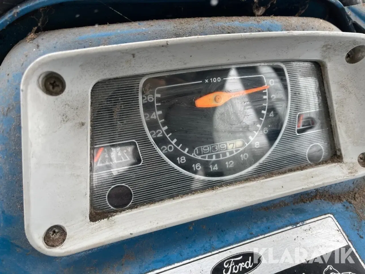 Billede 5 - Veterantraktor Ford 2000 Y med frontlæsser