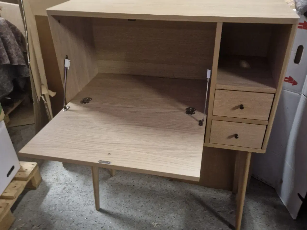 Billede 1 - Fint skab/barskab/chatol