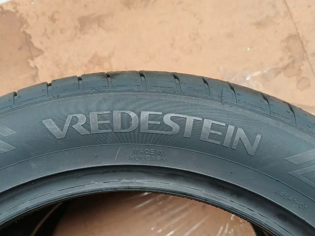 Billede 5 - 4 helt nye sommerdæk 215/55 R18