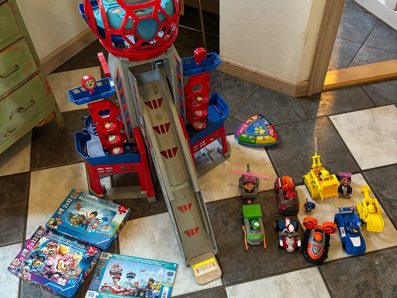 Billede 2 - Paw patrol tårn