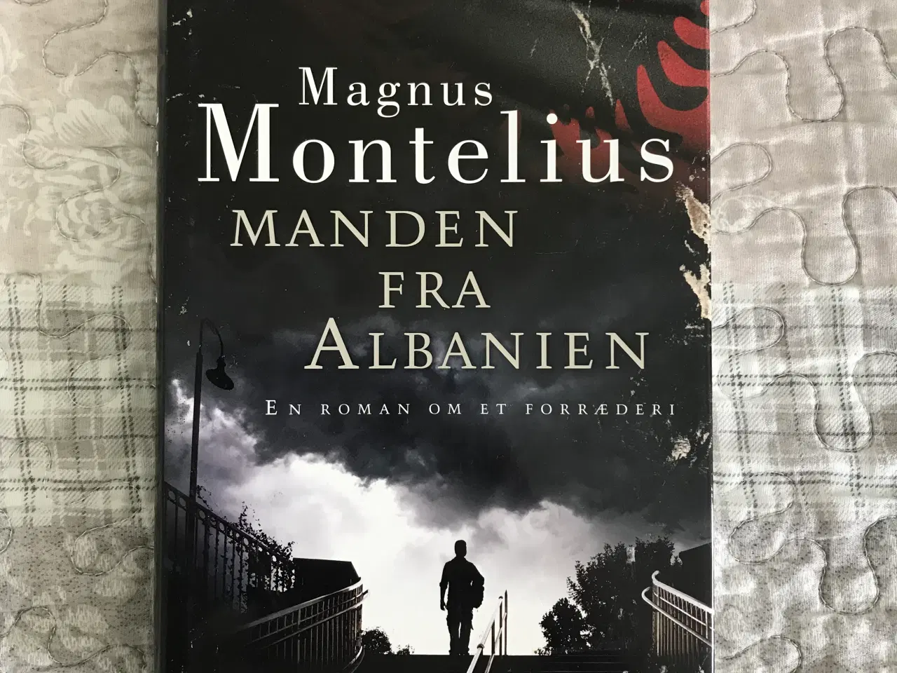 Billede 1 - Manden Fra Albanien af Magnus Montelius