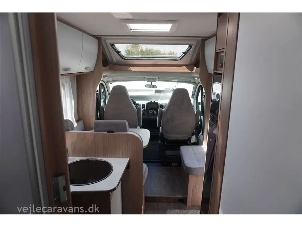 Billede 18 - 2021 - Carado T 447 Clever Plus "All-in"