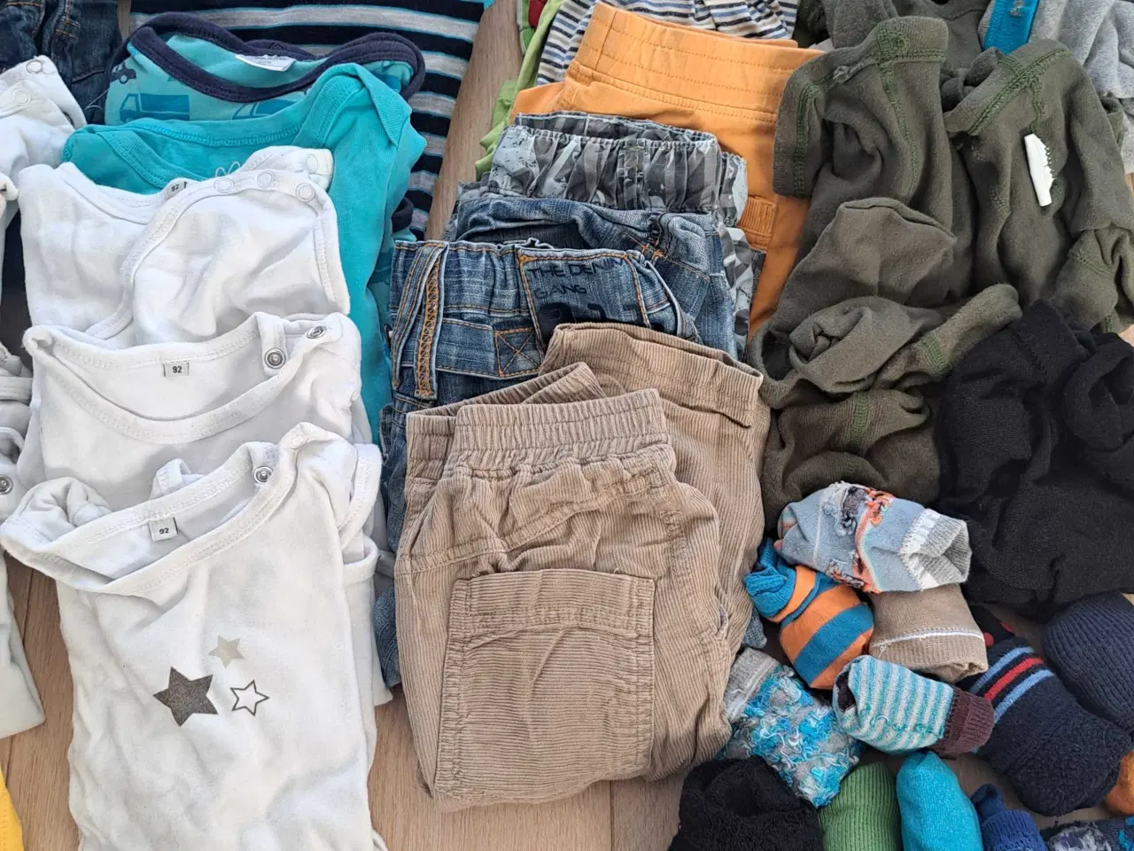 Billede 5 - Dejlig stor tøjpakke 86/92