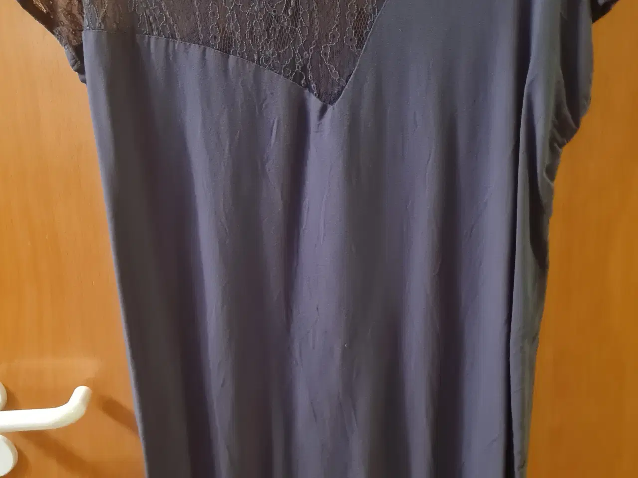 Billede 2 - kjole str L 40 Vero Moda