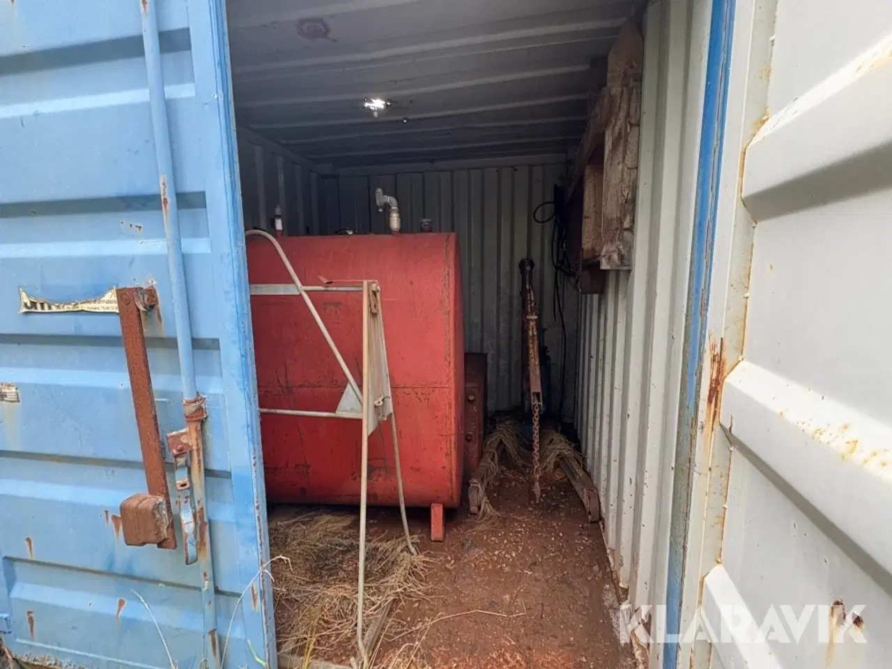 Billede 11 - Container 10 fods sælges med indhold