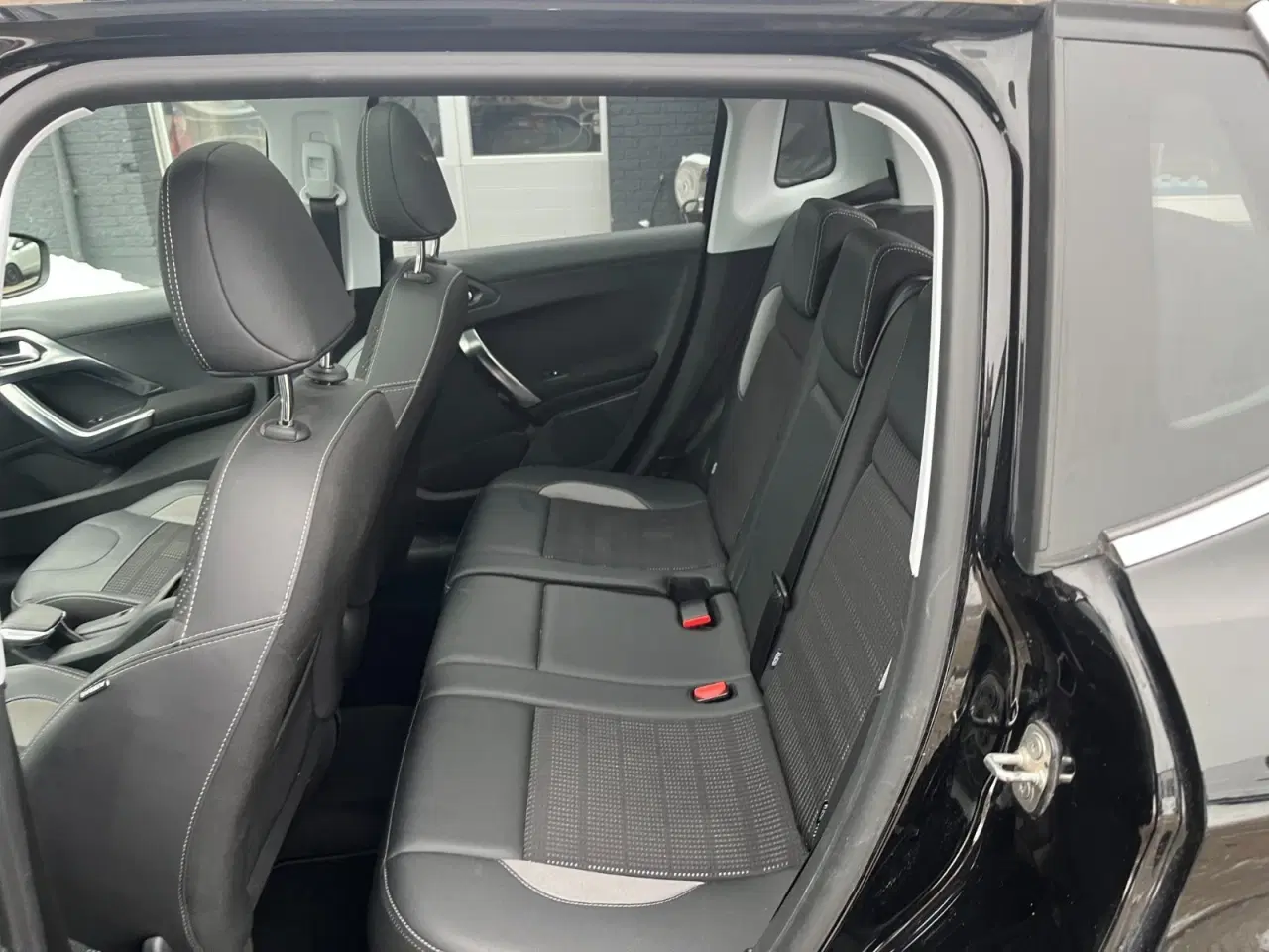 Billede 15 - Peugeot 2008 1,6 BlueHDi 100 Allure Sky