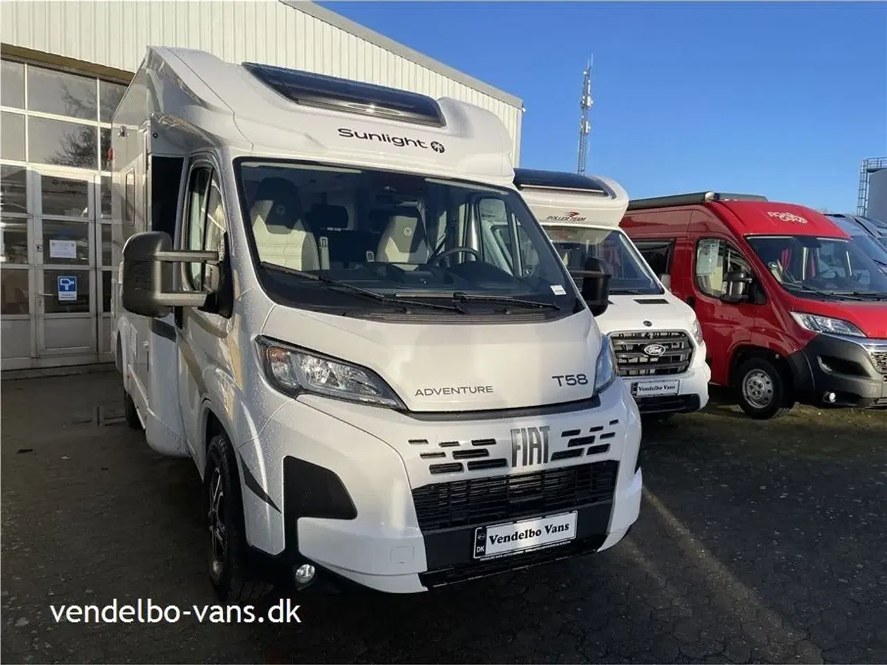 Billede 1 - 2026 - SunLight T 58 Adventure Edition   Under 6 m lang og med 2 komfortable dobbeltsenge til rådighed