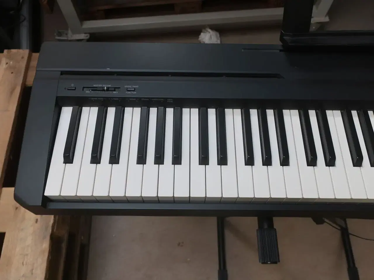 Billede 2 - DigItal piano YAMAHA P-35 med stativ