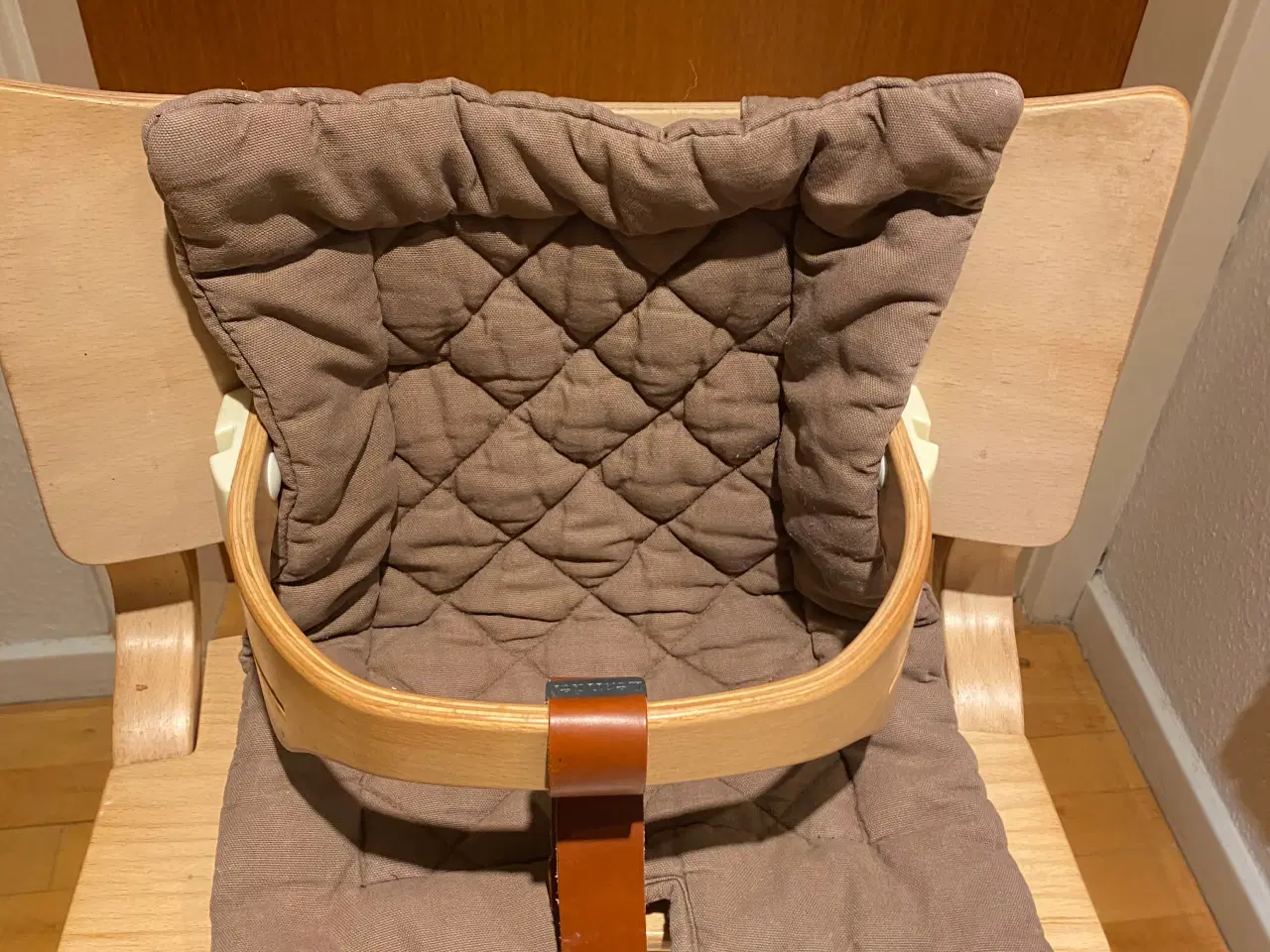Billede 3 - Højstol med bøjle og pude - Leander