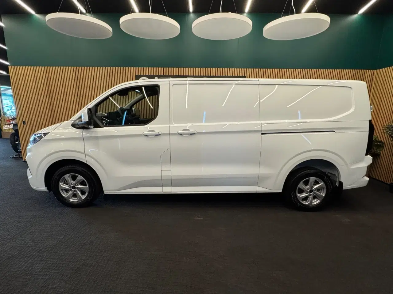 Billede 2 - Ford Transit Custom 300L 2,0 EcoBlue Limited