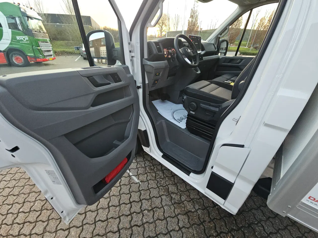 Billede 15 - MAN TGE 3.180 A8 8 pallers, Lukket kasse
