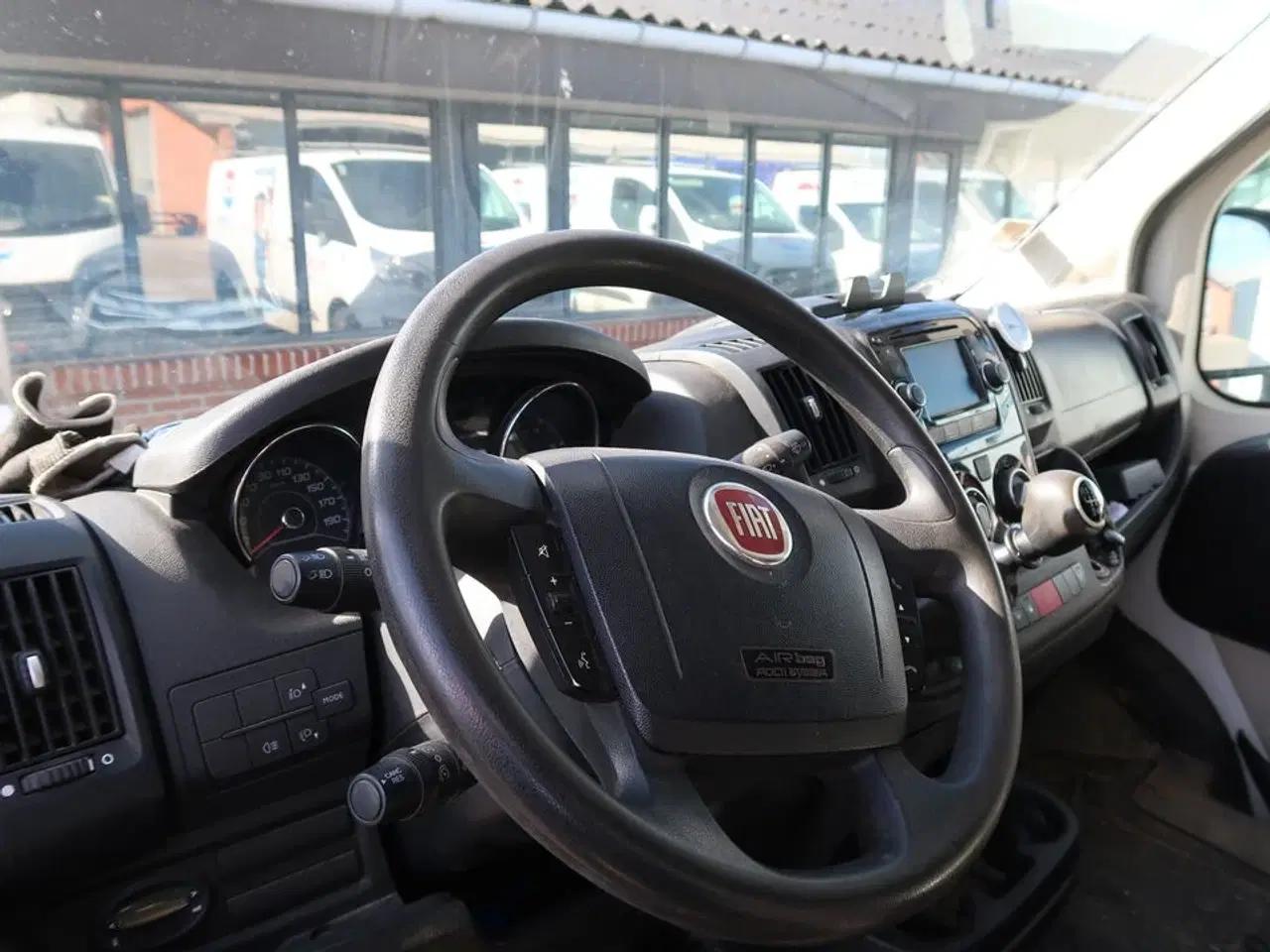 Billede 22 - Varebil FIAT Ducato 2.3 Mjt 130 Kassevogn