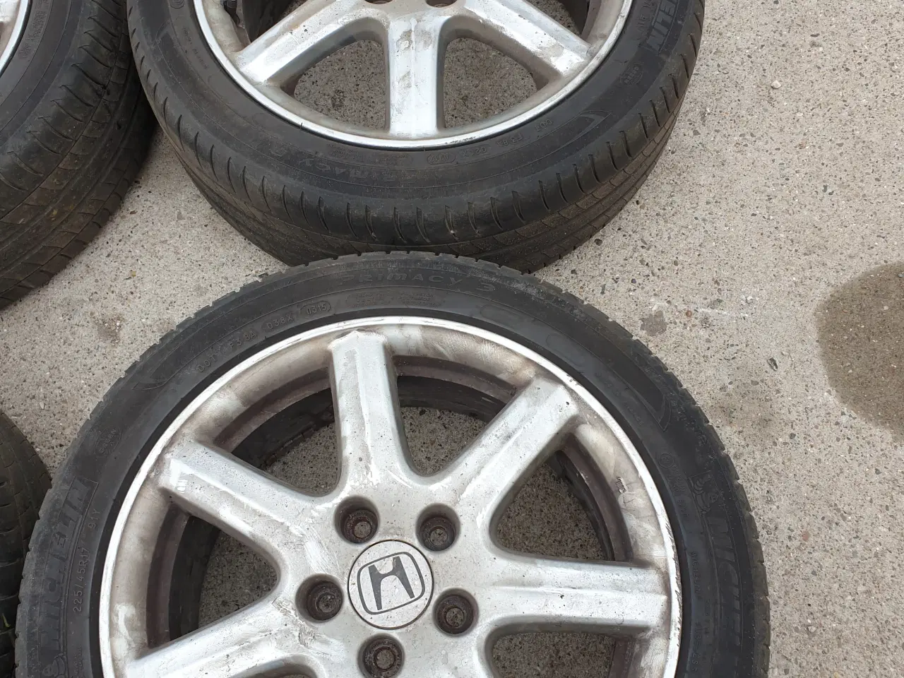 Billede 2 - 4 Fælge med dæk (NY PRIS)