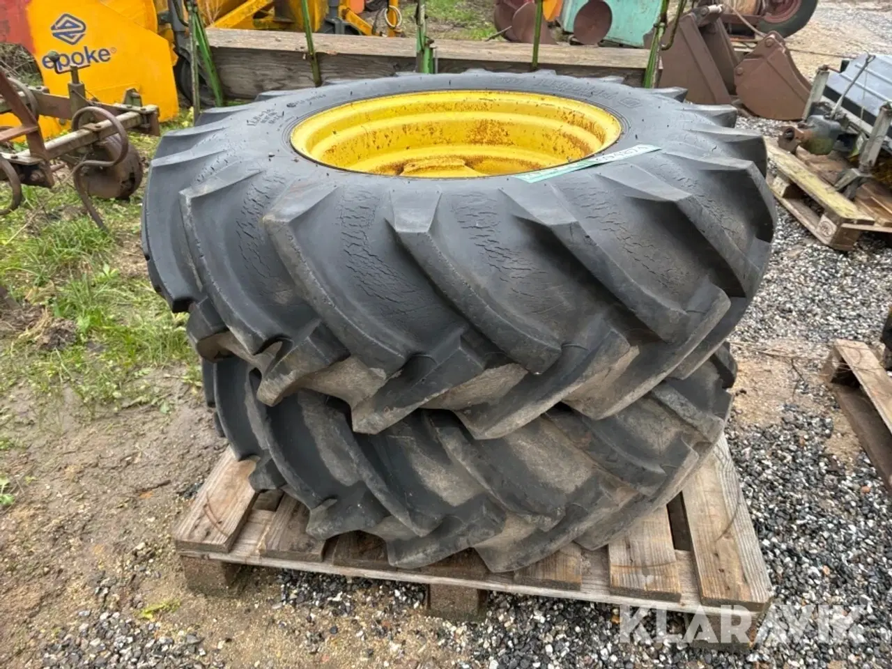 Billede 2 - Dæk B.F.Goodrich 14.9-24 2 styk