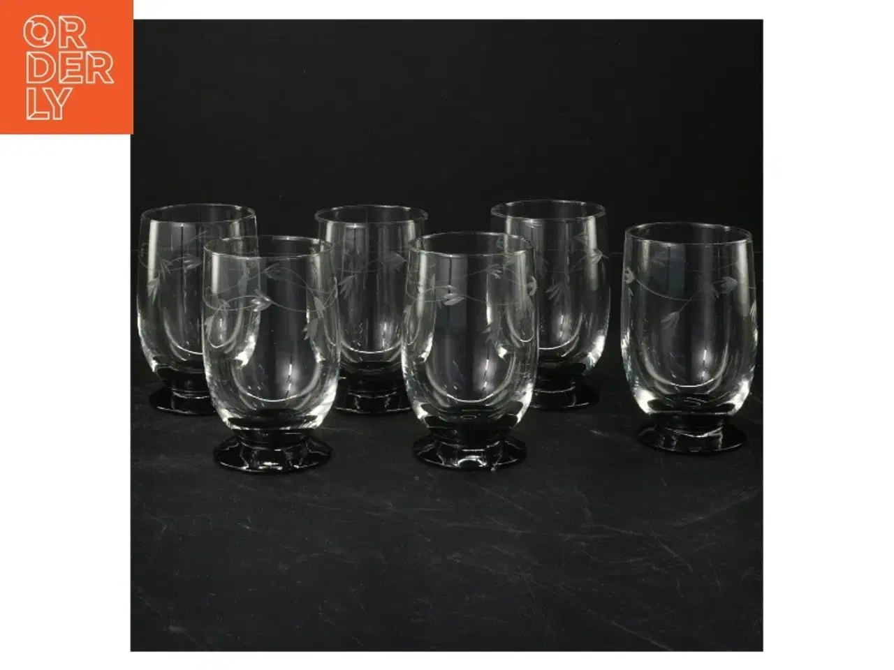 Billede 1 - Sæt med 6 glas (str. 6 styk. ø. 5,5 cm. længde. 9 cm)