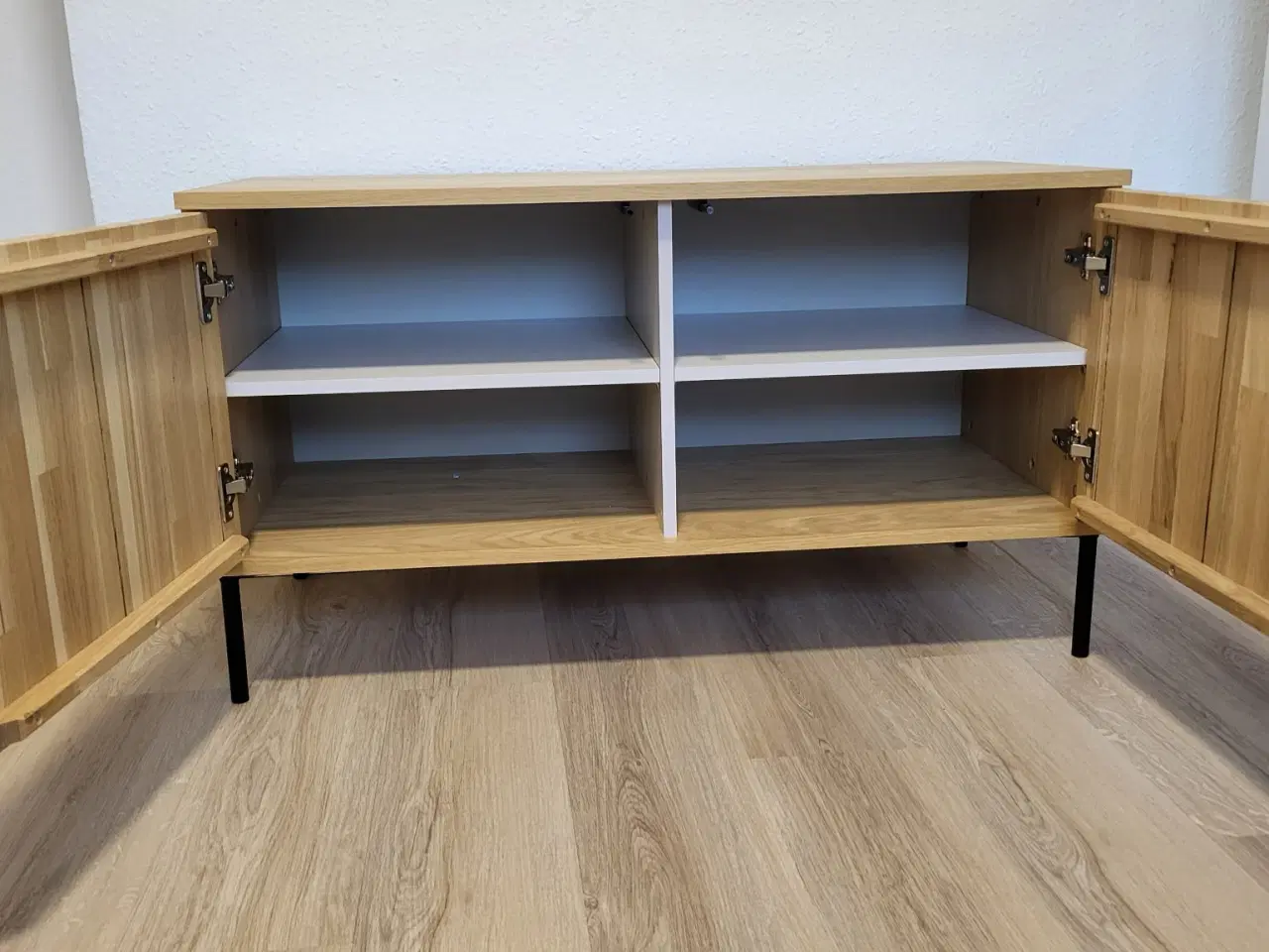 Billede 3 - Skænk-WOOOD Exclusive TV-møbel