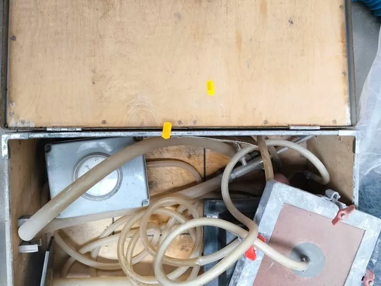 Billede 1 - Tryk/vakuum system