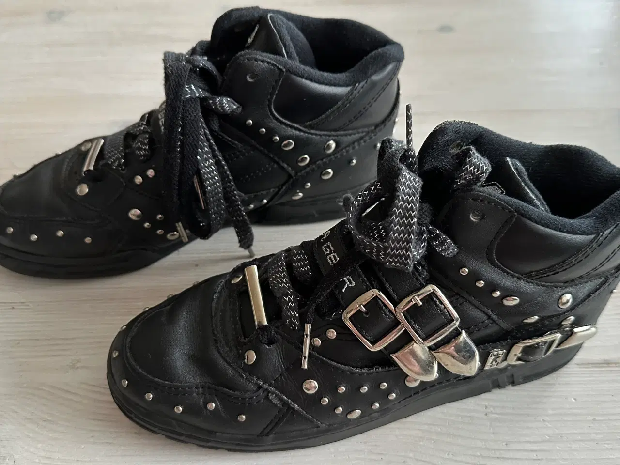 Billede 1 - Michael Jackson LA Gear sko str 38
