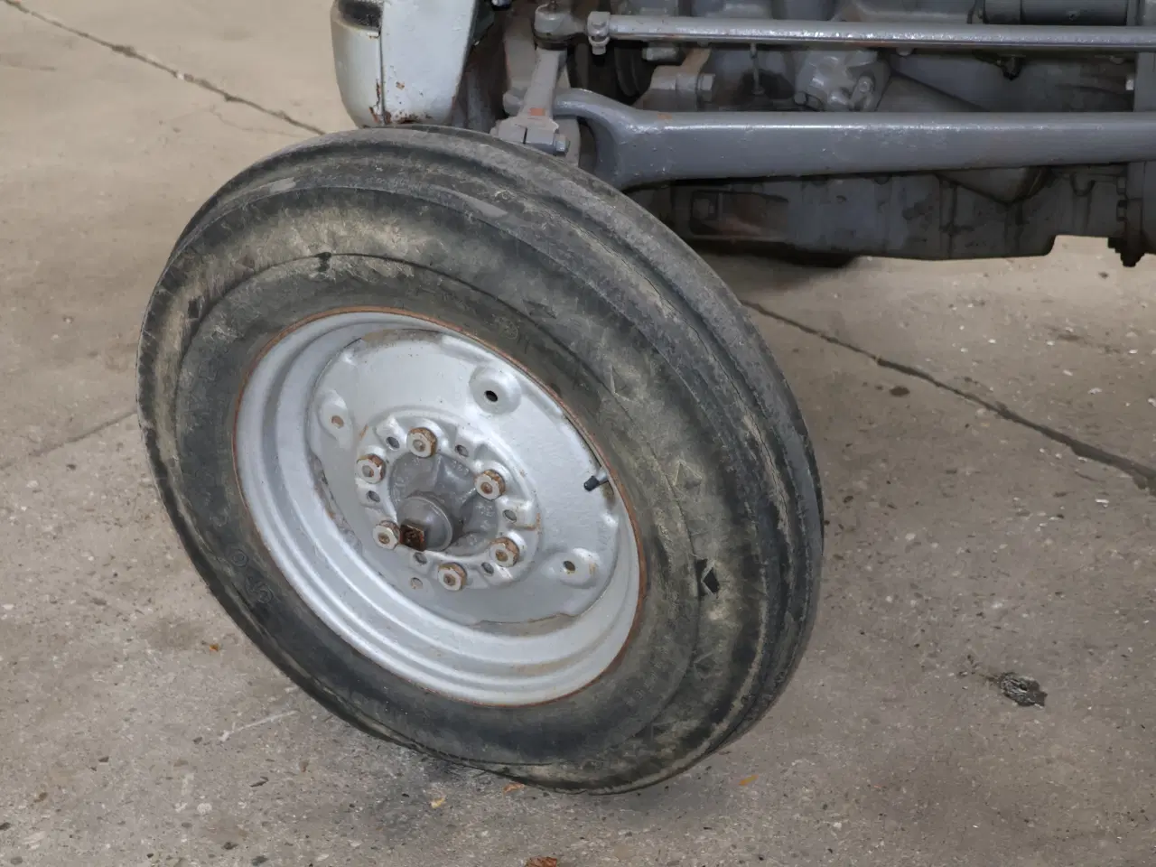 Billede 9 - Massey Ferguson 135. 4 cyl benzin årg 1965