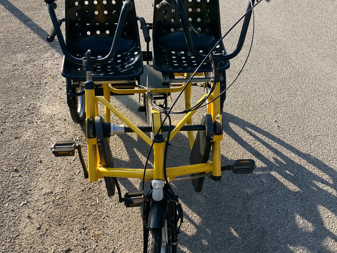 Billede 4 - El-cykel. Side by side. 
