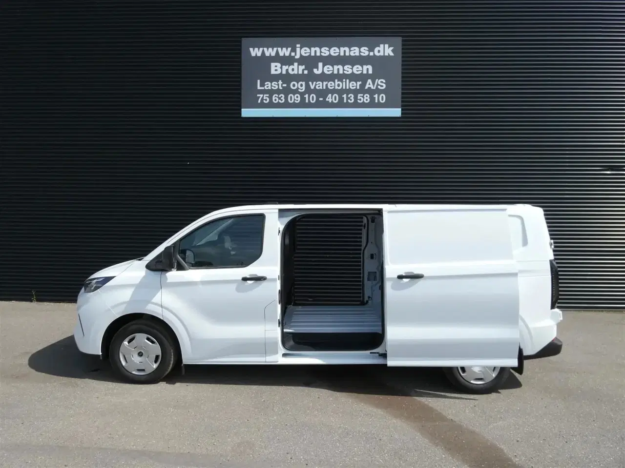 Billede 1 - Ford Transit Custom 320 L2H1 2,0 EcoBlue Trend AWD 170HK Van 8g Aut.