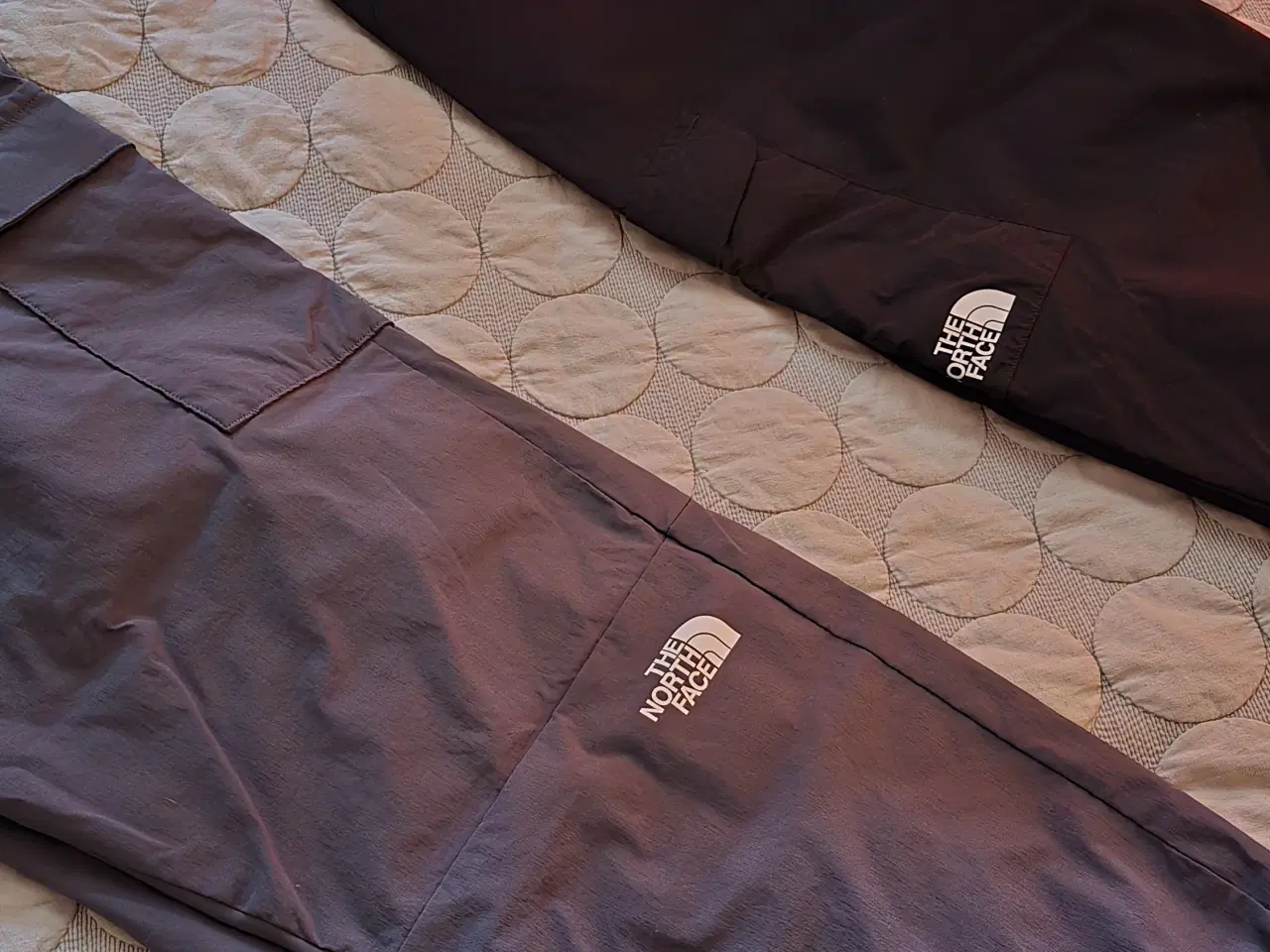 Billede 1 - North Face Cargopants x2!