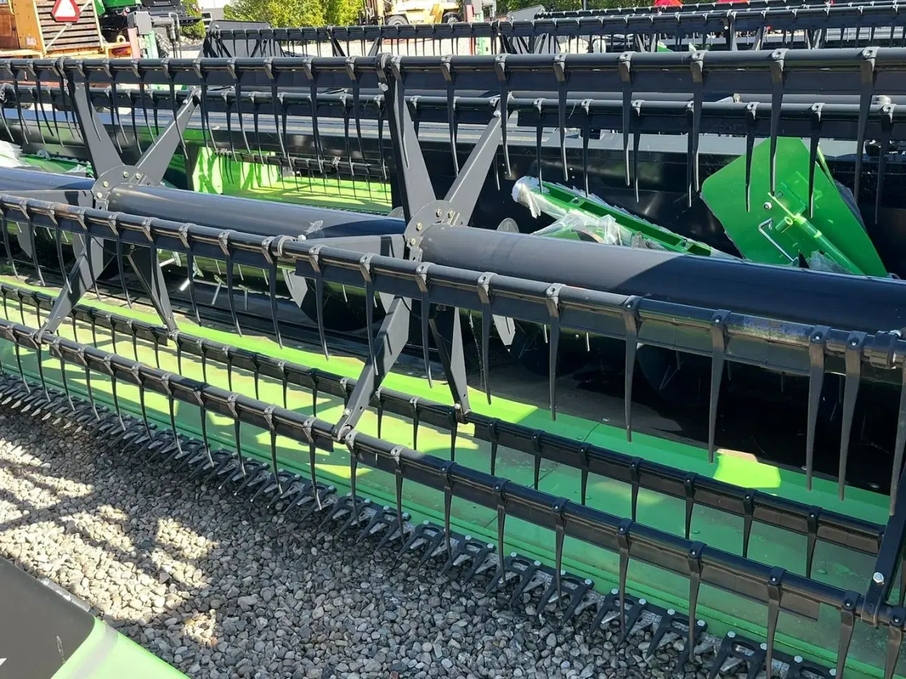 Billede 11 - Deutz-Fahr C7206 With 24feed - 7.2m header. New and unused Combine together with 7.2m header